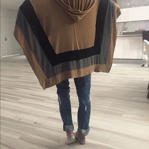 RED HAUTE LOOSE OPEN HOODED CAPE CARDIGAN